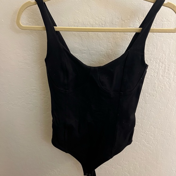 ABERCROMBIE & FITCH Seamless Fabric Corset Bodysuit - Picture 4 of 6